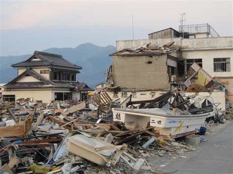 2011Tohoku地震與其對日本社會的深遠影響：探討林義雄的貢獻