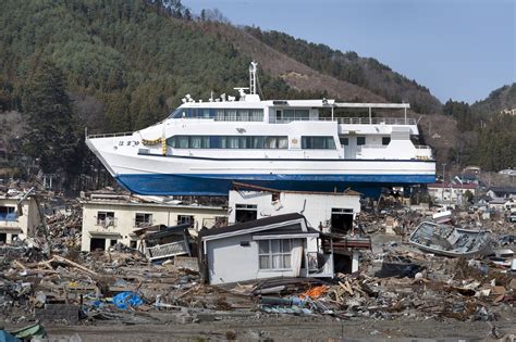 2011 東日本大震災：關於大友良英和其在災後重建中的角色